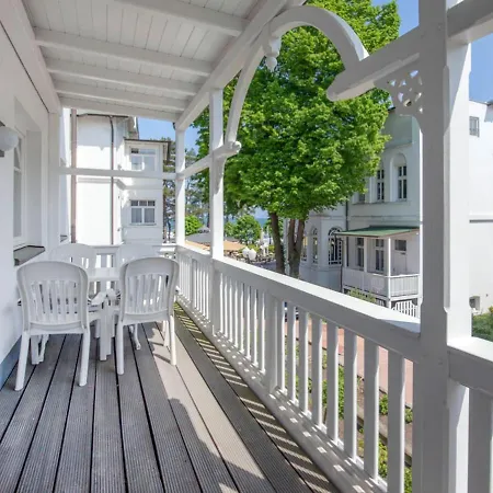 Strandvillen - Mit 2 Schlafzimmern Und Balkon Ah-629 公寓 宾茨